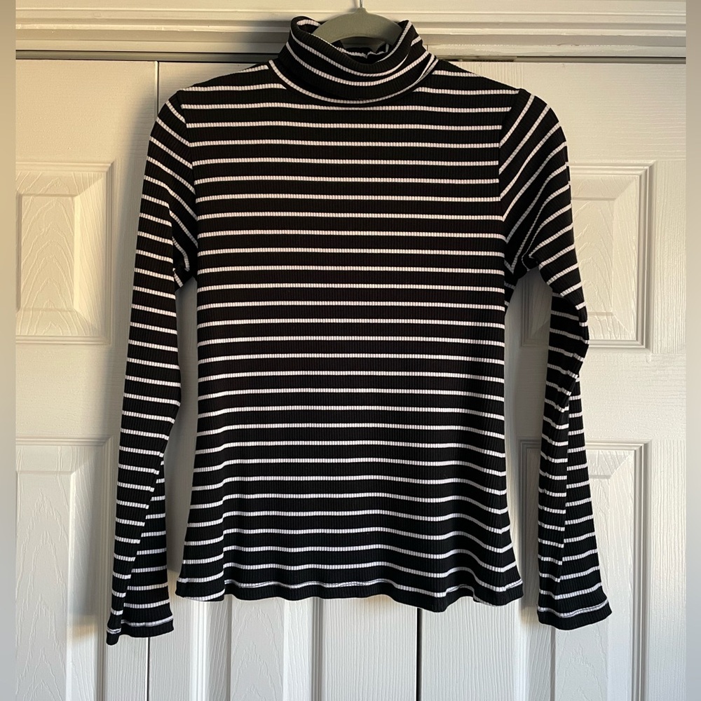 Old Navy ribbed turtleneck